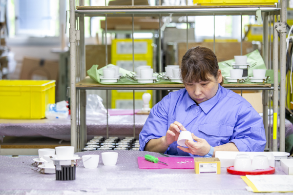製造工程の様子(組み立て)